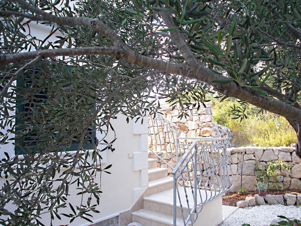Apartment Ivica Drvenik Mali Exterior foto